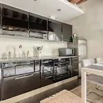 Large And Modern 1brd Flat At Lovely Saint Germain * パリ