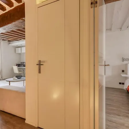Large And Modern 1brd Flat At Lovely Saint Germain Apartman Párizs