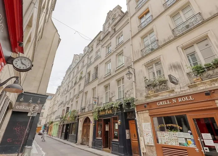 Large And Modern 1brd Flat At Lovely Saint Germain דירה