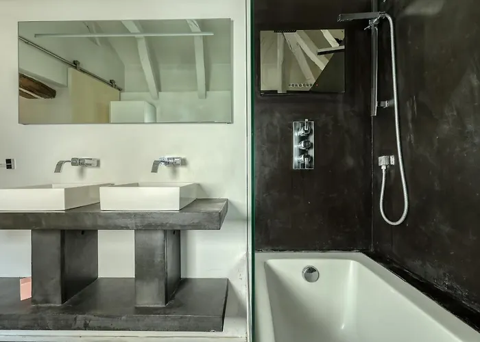 Large And Modern 1brd Flat At Lovely Saint Germain דירה פריז